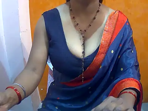 Snapshot of HOT-SEEMAA chatting on 01/07/25, 01:49 HOT-SEEMAA online show from 01/07/25, 01:49