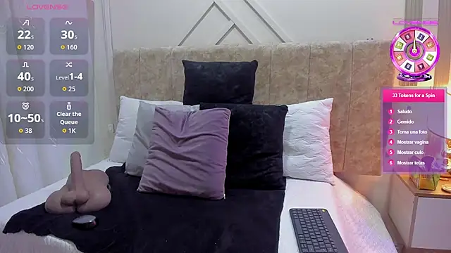 ashley  foxx  online show from 12/16/25, 01:49