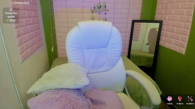 Bonnieshyy online show from 01/17/25, 01:56