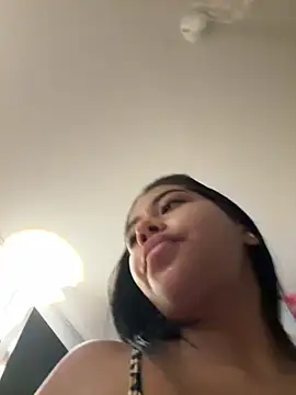 Snapshot of darsha_90 chatting on 11/25/25, 01:49 darsha 90 online show from 11/25/25, 01:49