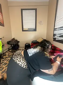 Snapshot of tillymarie34 chatting on 06/19/26, 04:06 tillymarie34 online show from 06/19/26, 04:06