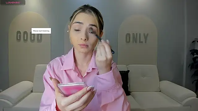 StacyWoods online show from 06/12/26, 10:58