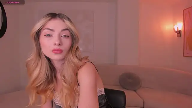 Snapshot of StacyWoods chatting on 07/10/26, 11:13 StacyWoods online show from 07/10/26, 11:13