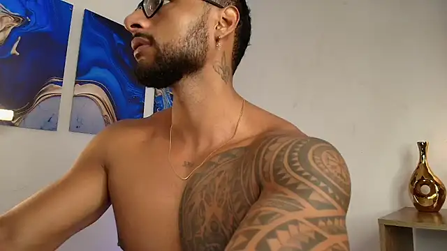 LiamGarcia1 online show from 02/03/26, 03:28