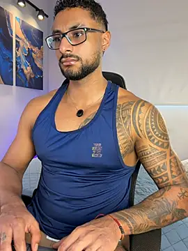 LiamGarcia1 online show from 05/27/26, 04:04