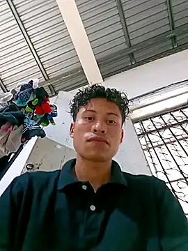 Snapshot of kgmc2 chatting on 12/17/24, 09:05 kgmc2 online show from 12/17/24, 09:05