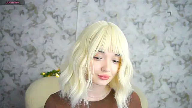 Snapshot of Ashley_S chatting on 06/19/26, 10:13 Ashley S online show from 06/19/26, 10:13