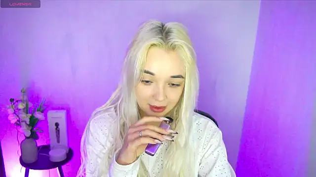 Snapshot of Ashley_S chatting on 07/21/26, 10:12 Ashley S online show from 07/21/26, 10:12