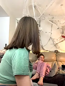 HotCaramellsTV online show from 11/01/25, 07:54