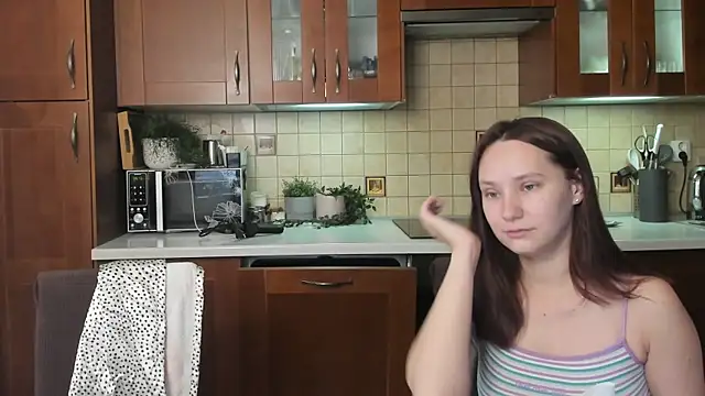HotCaramellsTV online show from 06/22/26, 08:22