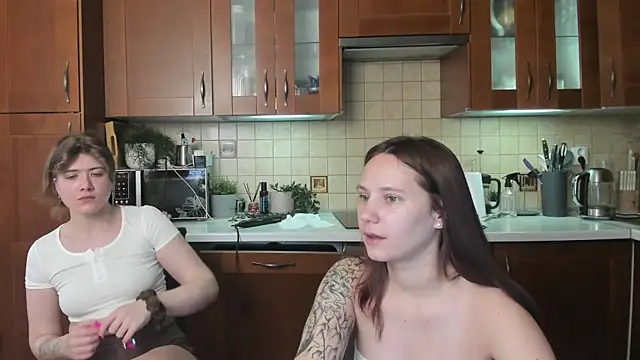 HotCaramellsTV online show from 06/26/26, 08:19