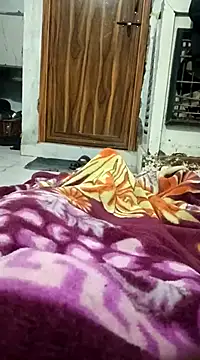 Snapshot of pintuS40 chatting on 01/15/25, 01:12 pintuS40 online show from 01/15/25, 01:12