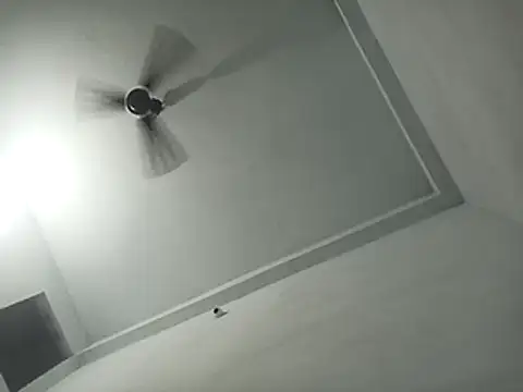 Snapshot of pintuS40 chatting on 01/22/25, 07:03 pintuS40 online show from 01/22/25, 07:03