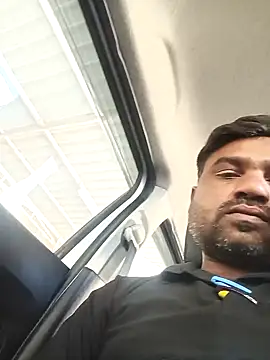 Snapshot of pintuS40 chatting on 01/30/25, 08:11 pintuS40 online show from 01/30/25, 08:11