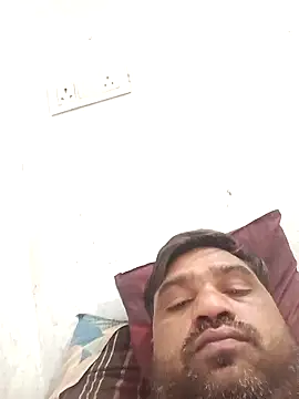 Snapshot of pintuS40 chatting on 01/30/25, 03:29 pintuS40 online show from 01/30/25, 03:29