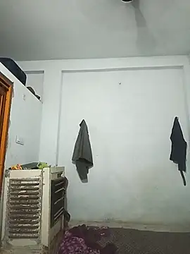 Snapshot of pintuS40 chatting on 02/19/25, 03:05 pintuS40 online show from 02/19/25, 03:05