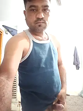 Snapshot of pintuS40 chatting on 02/21/25, 12:05 pintuS40 online show from 02/21/25, 12:05