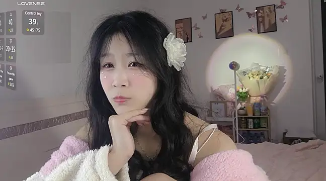 Luminous163 online show from 02/18/25, 01:22