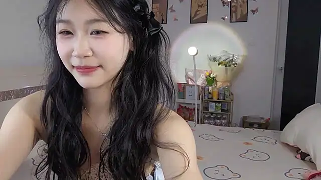 Luminous163 online show from 03/18/25, 04:26