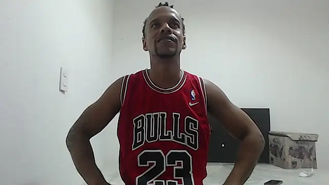 Snapshot of Salomon_koude chatting on 03/20/25, 02:51 Salomon koude online show from 03/20/25, 02:51