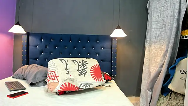 Snapshot of Salomon_koude chatting on 09/19/25, 06:41 Salomon koude online show from 09/19/25, 06:41