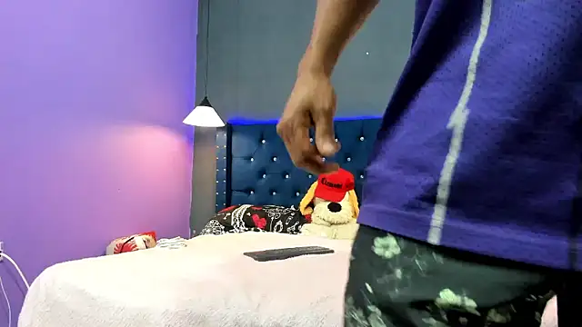 Snapshot of Salomon_koude chatting on 11/06/25, 07:04 Salomon koude online show from 11/06/25, 07:04