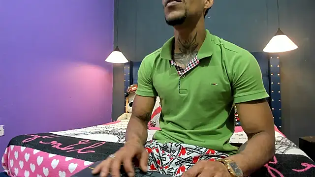 Snapshot of Salomon_koude chatting on 11/10/25, 06:40 Salomon koude online show from 11/10/25, 06:40