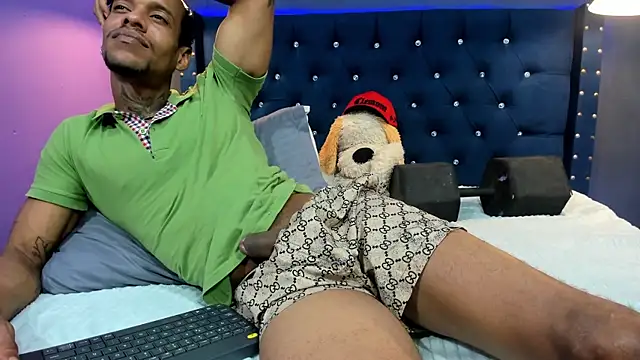 Snapshot of Salomon_koude chatting on 11/12/25, 06:41 Salomon koude online show from 11/12/25, 06:41