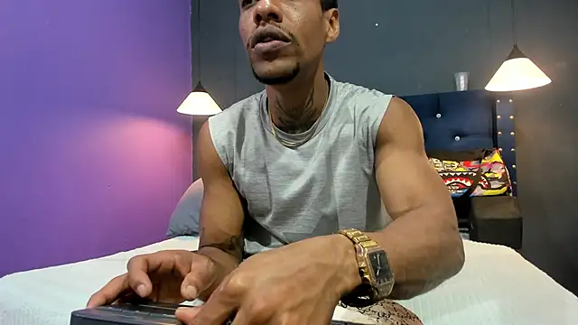 Snapshot of Salomon_koude chatting on 11/14/25, 06:28 Salomon koude online show from 11/14/25, 06:28