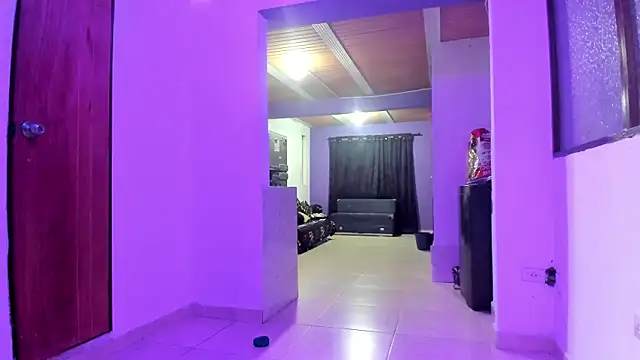 Snapshot of Salomon_koude chatting on 11/18/25, 08:02 Salomon koude online show from 11/18/25, 08:02