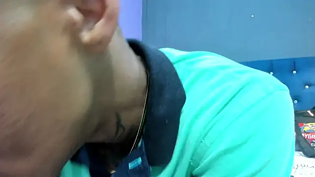 Snapshot of Salomon_koude chatting on 11/26/25, 06:09 Salomon koude online show from 11/26/25, 06:09