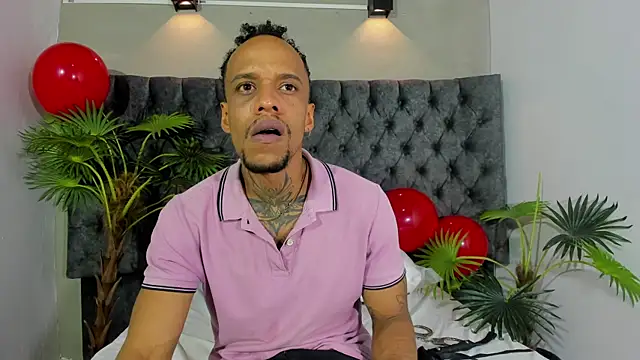Snapshot of Salomon_koude chatting on 04/18/26, 04:49 Salomon koude online show from 04/18/26, 04:49