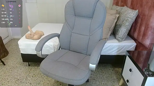 sussy leon online show from 10/25/25, 02:02