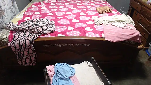 Snapshot of CANDYSWEET51 chatting on 01/25/25, 10:18 CANDYSWEET51 online show from 01/25/25, 10:18