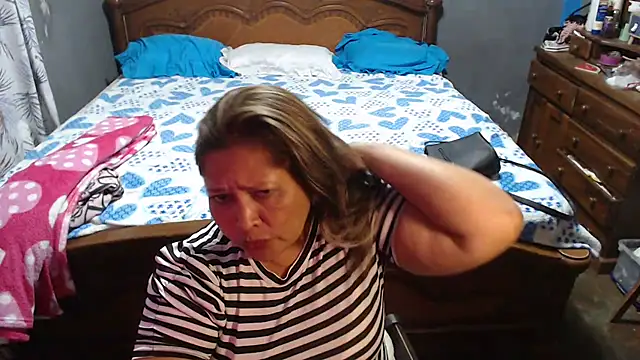 Snapshot of CANDYSWEET51 chatting on 03/07/25, 05:28 CANDYSWEET51 online show from 03/07/25, 05:28