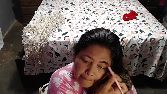 Snapshot of CANDYSWEET51 chatting on 10/03/25, 10:29 CANDYSWEET51 online show from 10/03/25, 10:29