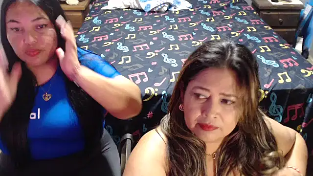 Snapshot of CANDYSWEET51 chatting on 10/10/25, 01:15 CANDYSWEET51 online show from 10/10/25, 01:15