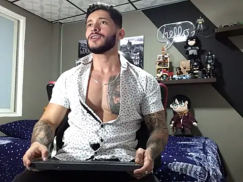 Snapshot of marcel_crawford96 chatting on 12/15/24, 01:11 marcel crawford96 online show from 12/15/24, 01:11