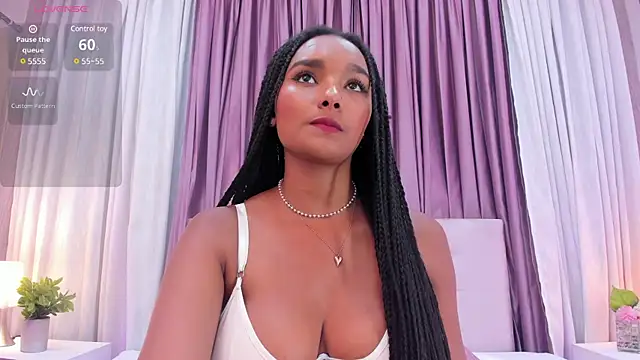 Snapshot of Allison-Bell1 chatting on 02/07/25, 08:10 Allison-Bell1 online show from 02/07/25, 08:10