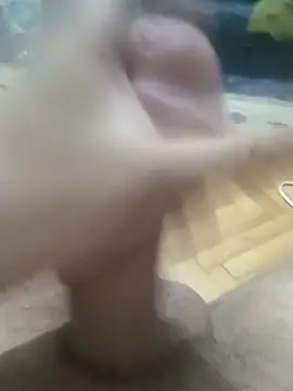 Snapshot of Konstantin21cm chatting on 09/15/25, 03:28 Konstantin21cm online show from 09/15/25, 03:28