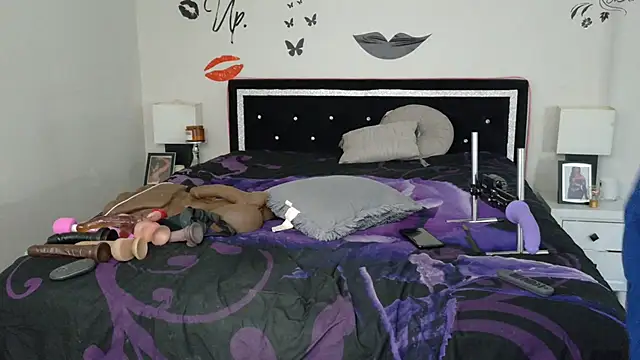 Snapshot of chocolatefantasyxxox chatting on 01/09/25, 08:22 chocolatefantasyxxox online show from 01/09/25, 08:22