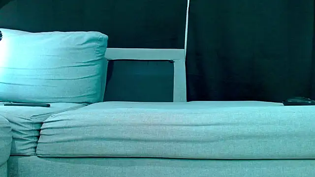 Snapshot of Danyer33 chatting on 11/19/25, 12:54 Danyer33 online show from 11/19/25, 12:54