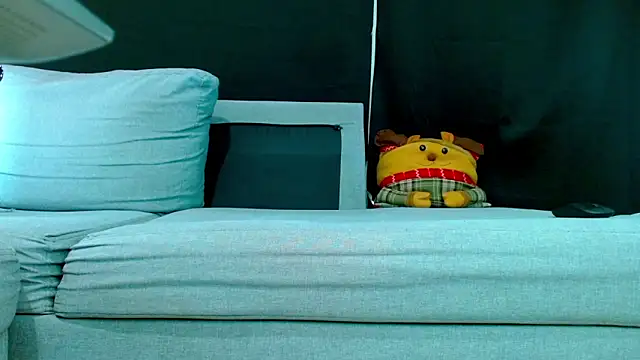 Snapshot of Danyer33 chatting on 12/04/25, 03:27 Danyer33 online show from 12/04/25, 03:27