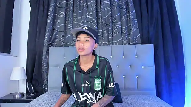 Snapshot of nova_sex01 chatting on 02/09/25, 04:04 nova sex01 online show from 02/09/25, 04:04