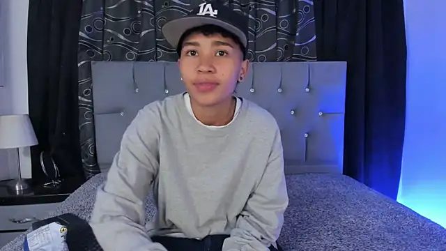 Snapshot of nova_sex01 chatting on 02/20/25, 04:07 nova sex01 online show from 02/20/25, 04:07