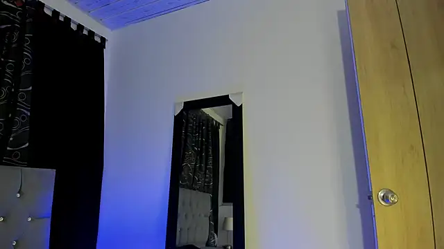 Snapshot of nova_sex01 chatting on 02/25/25, 04:46 nova sex01 online show from 02/25/25, 04:46