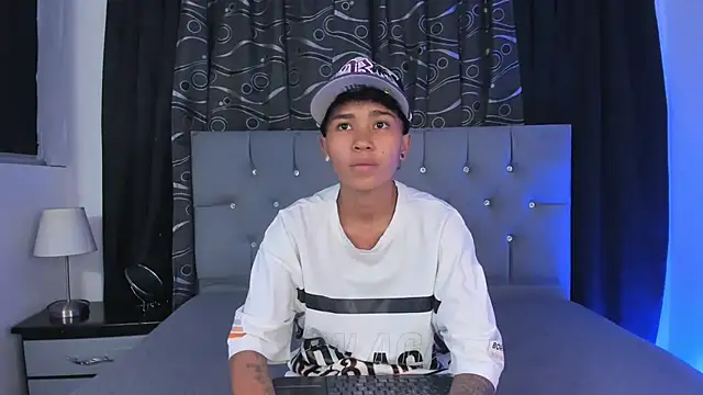 Snapshot of nova_sex01 chatting on 03/01/25, 03:32 nova sex01 online show from 03/01/25, 03:32