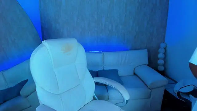 Snapshot of nova_sex01 chatting on 09/13/25, 03:39 nova sex01 online show from 09/13/25, 03:39