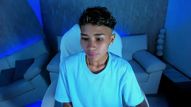 Snapshot of nova_sex01 chatting on 10/05/25, 02:54 nova sex01 online show from 10/05/25, 02:54