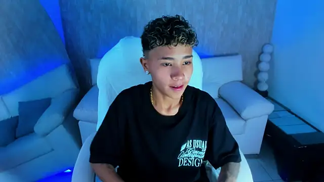 Snapshot of nova_sex01 chatting on 10/07/25, 03:47 nova sex01 online show from 10/07/25, 03:47